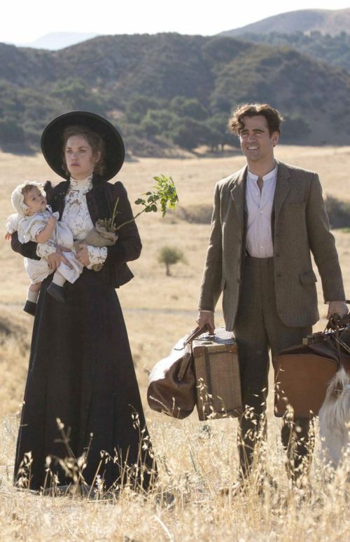 Travers, Martha and Baby Goff looking upon their new home in End-Of-The-Line Australia, 1906. Ruth Wilson & Colin Farrell in Disney's Saving Mr. Banks.